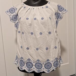 GAP White Top with Blue Embroidered Details